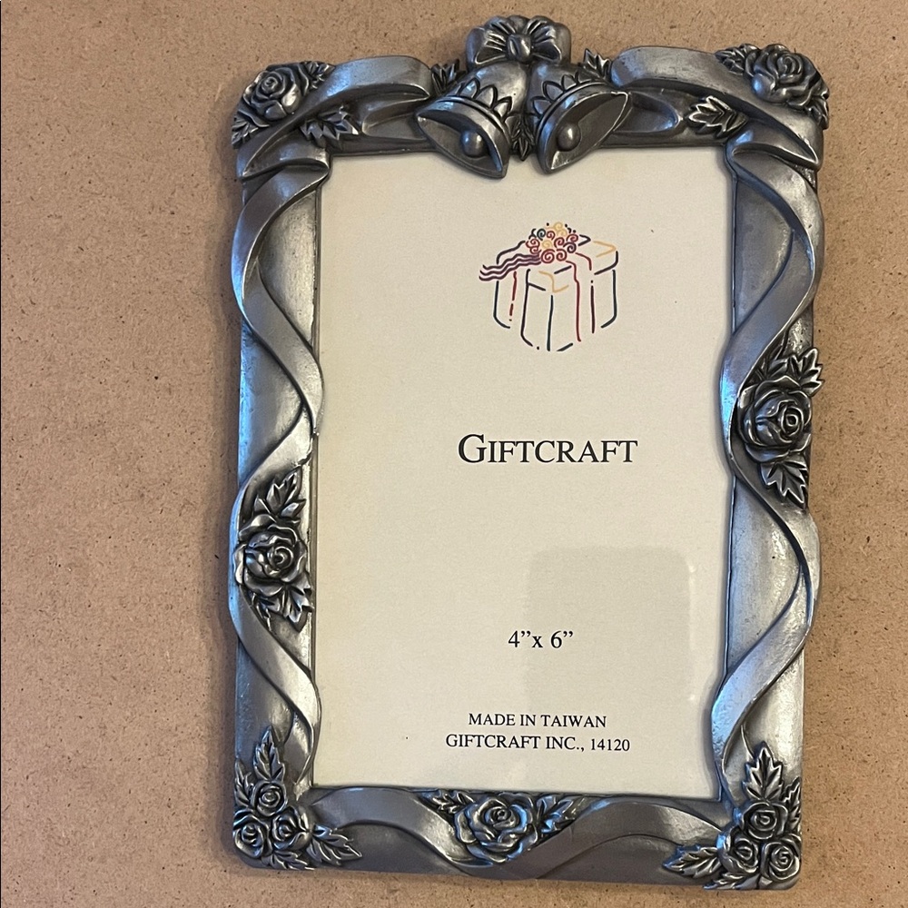 Craft Silver Ribbon and Rose Picture Frame
